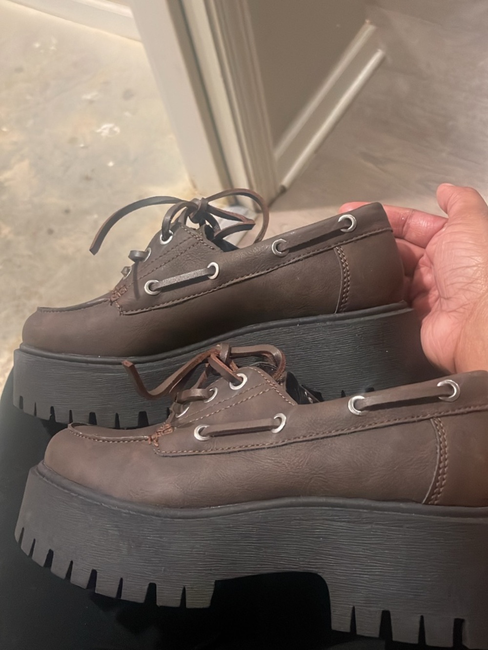 Women platform shoes